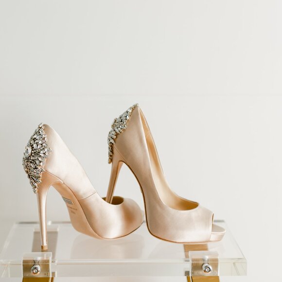 Badgley Mischka Kiara Pump Women's 7.5 Latte Platform Satin Open Peep Toe - Picture 8 of 16